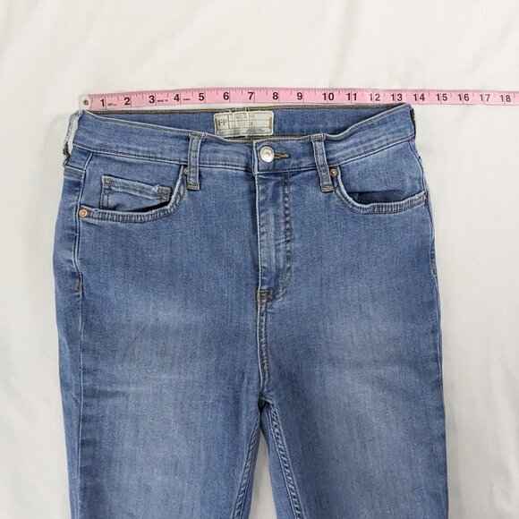 Free People Light Wash Busted Knee Stretch Skinny Jeans - Picture 5 of 11